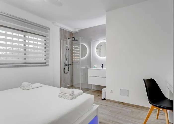 Вилла Calma Paraiso Jacuzzi Sea View
